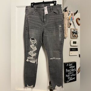 American Eagle Outfitters Distressed Ankle Jeans in Gray